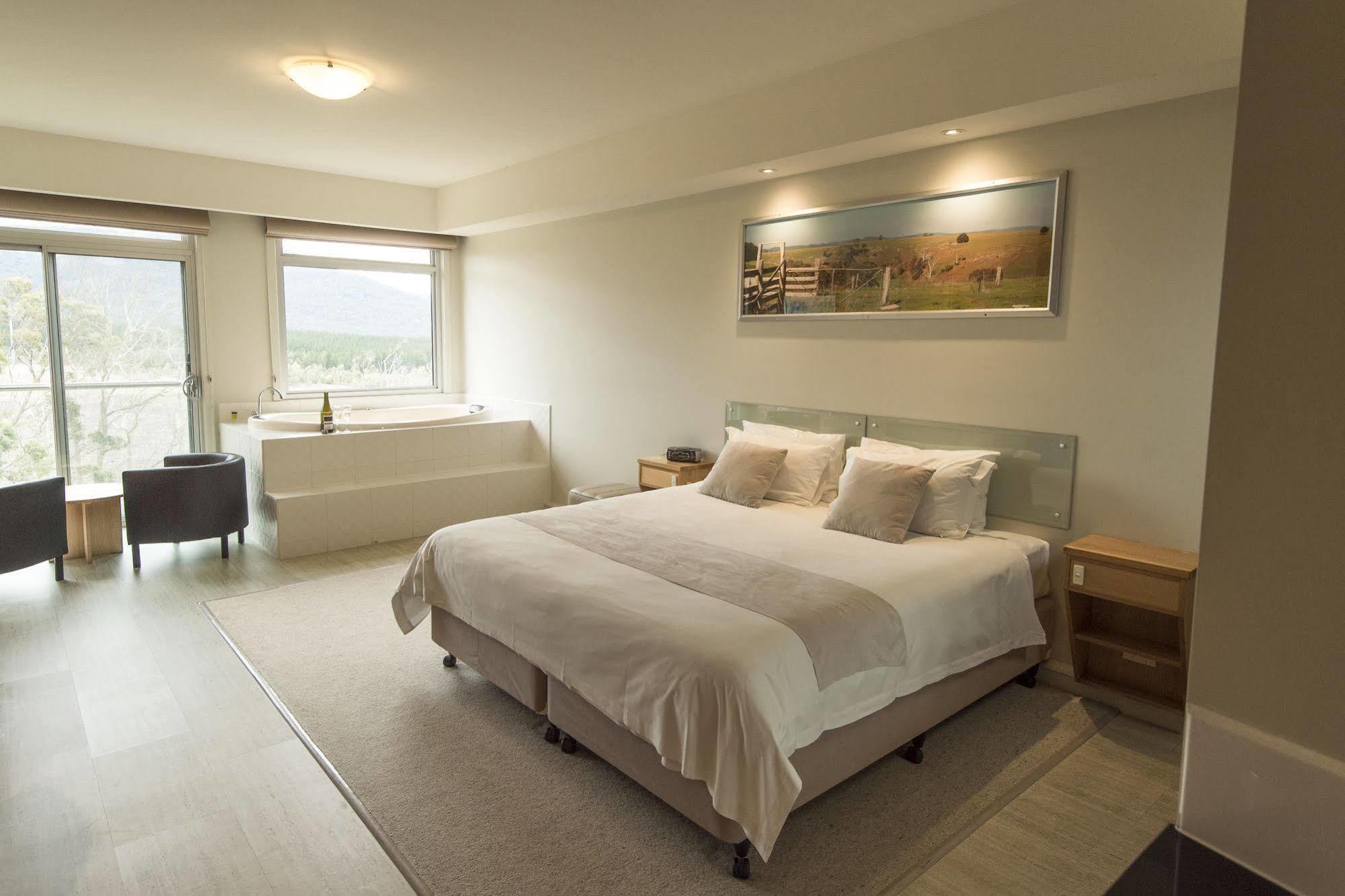 Macedon Ranges Hotel & Spa Exterior photo