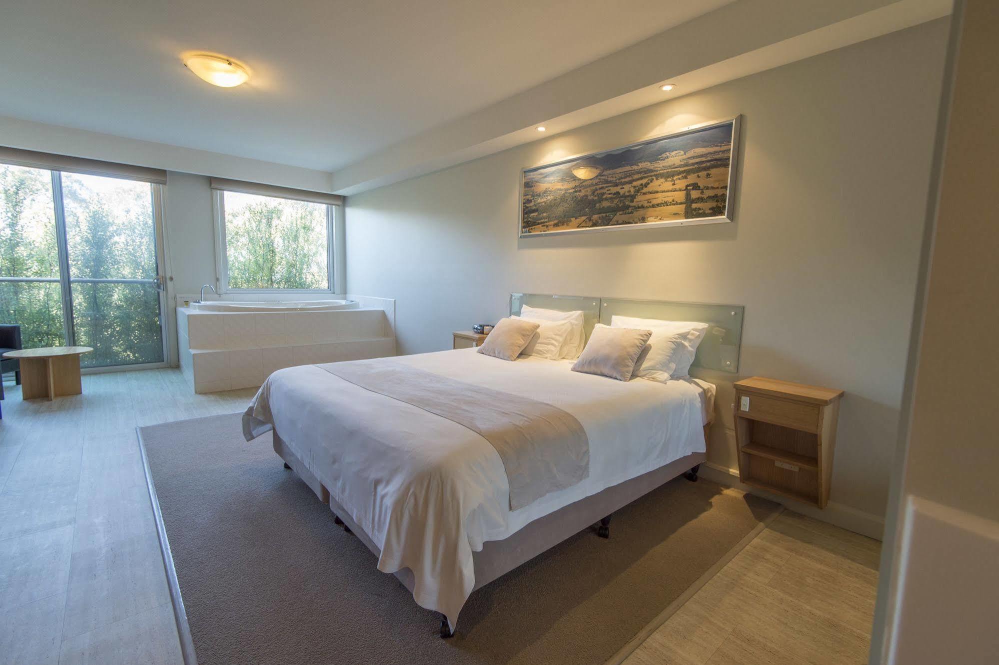 Macedon Ranges Hotel & Spa Exterior photo