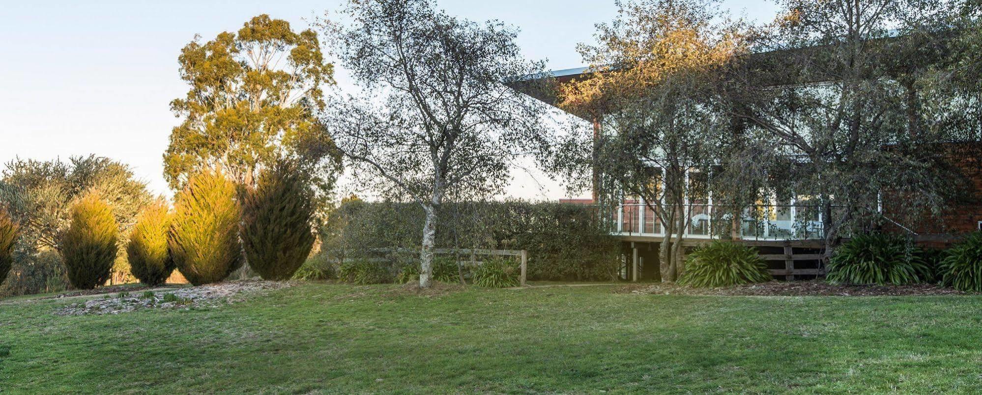 Macedon Ranges Hotel & Spa Exterior photo